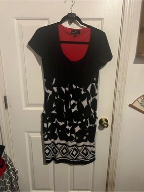 Ronni Nicole Black, White & Red Scoop Neck Patterned Mini Dress